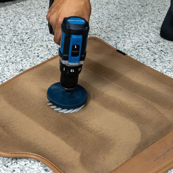 Набор для очистки ковров и тканевой обивки Meguiar&rsquo;s G55268 Carpet & Cloth Cleaning Kit G55268-3360 фото Merkus detailing