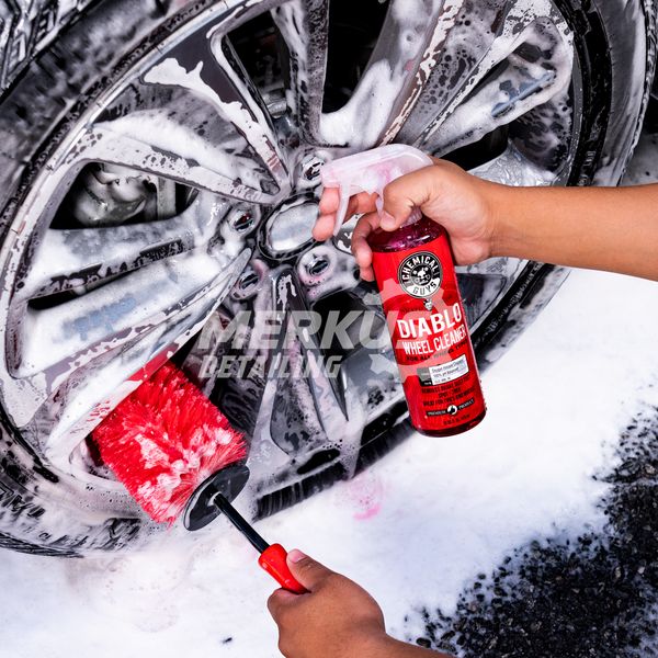 Очищувач коліс з нейтральним pH Chemical Guys Diablo Wheel Cleaner - 473 мл CLD998_16 фото Merkus detailing