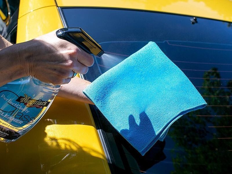 Полотенце для стекла синее Meguiar's X210300 Perfect Clarity Glass Towel, 40,6 х 40,6 см X210300-1999 фото Merkus detailing