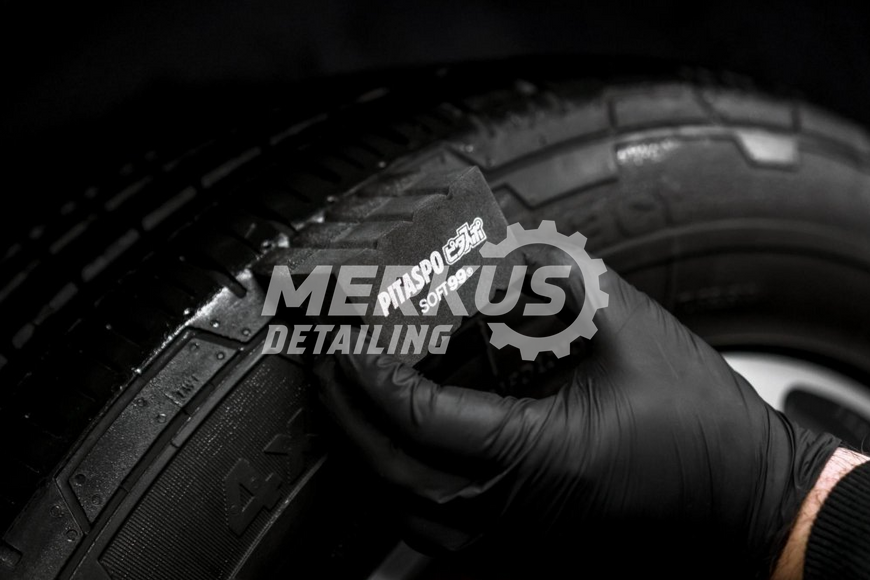 Soft99 Губка для нанесення чернителя на гуму 1 шт S99-04163-1 фото Merkus detailing