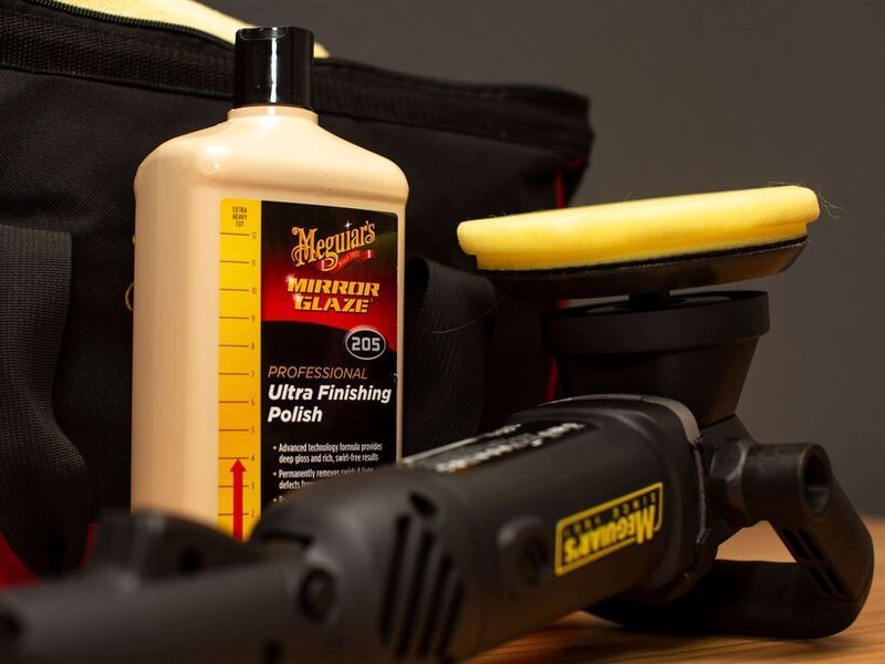 Полировальная паста ультра финишная Meguiar's M20532 Ultra Finishing Polish, 946 мл M20532-845 фото Merkus detailing
